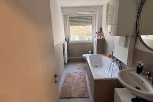 Jetzt bewohnbar! Frisch gestrichene, modernisierte 3,5-Zimmer-Wohnung mit Einbauküche in Mannheim – Dürerstaße 4, 68163 Neuostheim/Neuhermsheim, Mannheim – Vorschaubild 11