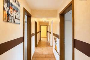 Großzügiges Zweifamilienhaus mit Garten und Pool in Katzwang – Die vollständige Adresse der Immobilie erhältst du vom Anbieter., 90455 Katzwang, Reichelsdorf Ost, Reichelsdorfer Keller, Nürnberg – Vorschaubild 18