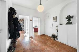Helle und stilvolle Altbauwohnung mit Aufzug direkt in die Wohnung und zwei Balkonen – Die vollständige Adresse der Immobilie erhältst du vom Anbieter., 80335 Sankt Benno, München – Vorschaubild 23