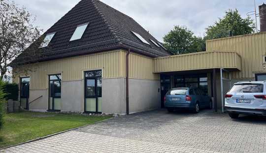 Bild von Wohnen/Arbeiten unter einem Dach, Fußbodenheizung, 413m², EG barrierefreie Praxis-/Büro-/Wohnräume