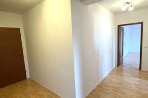 ***Schöne 2-Zimmer-Wohnung mit Balkon in Köln-Niehl*** – Die vollständige Adresse der Immobilie erhältst du vom Anbieter., 50735 Niehl, Köln – Vorschaubild 2