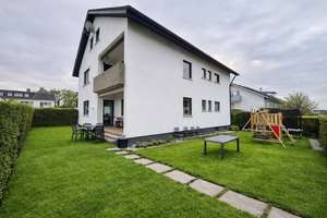 Saniertes Zweifamilienhaus mit großem Garten und viel Platz, Ausbau möglich Dachgeschoss! – Die vollständige Adresse der Immobilie erhältst du vom Anbieter., 77767 Appenweier – Vorschaubild 2