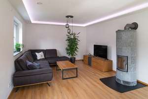 Neuwertiges A+ Effizienzhaus mit Einliegerwohnung, PV-Anlage und Smart Home in Nittenau (Stefling) – Die vollständige Adresse der Immobilie erhältst du vom Anbieter., 93149 Nittenau – Vorschaubild 9