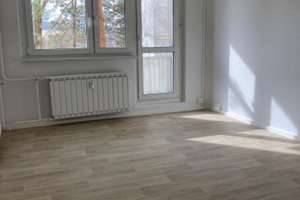 Familienfreundliches Zuhause: Neu saniert, zwei Balkone, ruhige Lage am Herrenberg – Tungerstraße 4, 99099 Herrenberg, Erfurt – Vorschaubild 2