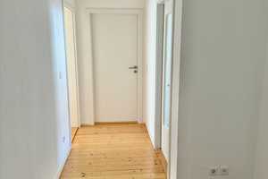 Schöne 2-Zi.-Whg. mit Balkon und EBK in bester Lage von Nürnberg Süd - Energieeffizienzklasse B – Nürnberg – Vorschaubild 4