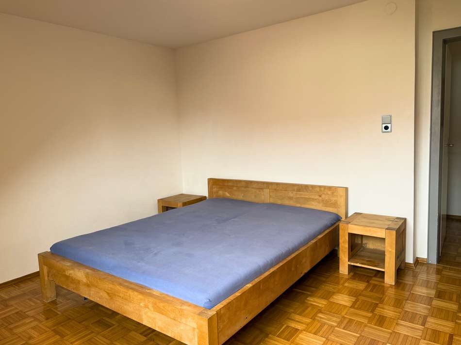 DG-Wohnung: Schlafzimmer 2