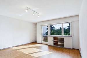 Drei Ebenen zum Gestalten, ein Garten zum Verlieben – ein Haus für Grünliebhaber und Selbermacher – Die vollständige Adresse der Immobilie erhältst du vom Anbieter., 70565 Dürrlewang, Stuttgart – Vorschaubild 11