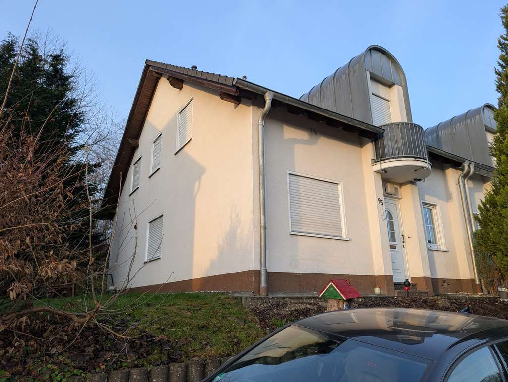Immobilie in Altenkirchen (Westerwald) - Geräumiges 4-Zimmer Haus in Altenkirchen (Westerwald) - Bild 0