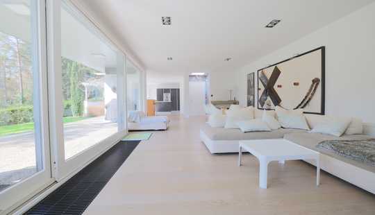 Bild von Zeitlose Klarheit trifft moderne Raffinesse – Architektur im Sinne des Bauhauses