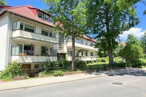 Großzügige 3 ZKB mit viel Potenzial und schönem Balkon
