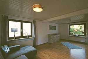 Freistehendes Einfamilienhaus mit Garage und großem Garten – Pinneberg (Kreis) – Vorschaubild 6