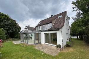 Schöner Wohnen am Rande der Stadt...renoviertes Enfamilienhaus in bevorzugter Wohnlage von Det – Die vollständige Adresse der Immobilie erhältst du vom Anbieter., 32758 Detmold – Vorschaubild 6