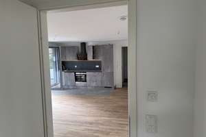 Erstbezug | Sonnige 3,5-Zimmer Wohnung | Einbauküche | Balkon | Einzelgarage | KFW55 | ER-Zentrum – Anton-Bruckner-Straße 8, 91052 Röthelheim, Erlangen – Vorschaubild 18