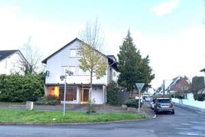 Top-Lage in Urdenbach  3-Familienhaus Reutlinger Str. 9