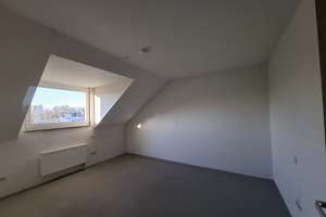 3-Familienhaus 230 m² mit Balkonen, Garten, Garagen u. Stellplätzen – Die vollständige Adresse der Immobilie erhältst du vom Anbieter., 52428 Jülich – Vorschaubild 28