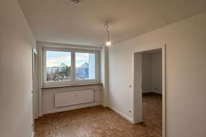 Helle 3-Zimmer-Wohnung mit Balkon in München - Karl-Marx-Ring – Karl-Marx-Ring 154, 81737 Neuperlach, München – Vorschaubild 5