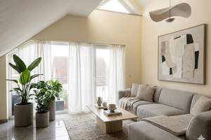 Neue Wärmepumpe & Fußbodenheizung in einer sympathischen 2,5-Zimmer-Maisonettewohnung