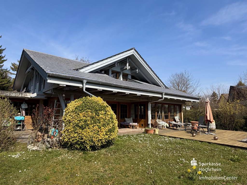 Immobilie in Hohentengen am Hochrhein - Freiraum für neue Lebensideen - Einfamilienhaus mit Garten in Hohentengen a. H., Herdern - Bild 1