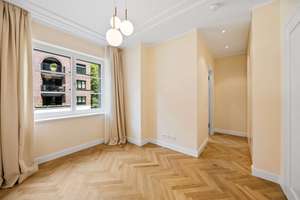 Timeless elegance at Ludwigkirchplatz – a haven in the heart of City West – Die vollständige Adresse der Immobilie erhältst du vom Anbieter., 10719 Wilmersdorf, Berlin – Vorschaubild 5