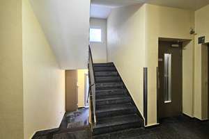 Reserviert - Helle 1-Zimmer Wohnung mit Balkon und Aufzug im beliebten Güntzelkiez – Landhausstraße 4, 10717 Wilmersdorf, Berlin – Vorschaubild 9
