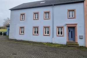 Geräumige, preiswerte und modernisierte 8-Zimmerimobilie in Spangdahlem – Trierer Str. 33, 54529 Bitburg-Prüm (Kreis) – Vorschaubild 1