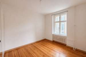 Bezugsfrei: 2-Zimmer-Altbaucharme mit sonnigem Balkon zum Innenhof in Steglitz – Die vollständige Adresse der Immobilie erhältst du vom Anbieter., 12163 Steglitz, Berlin – Vorschaubild 10