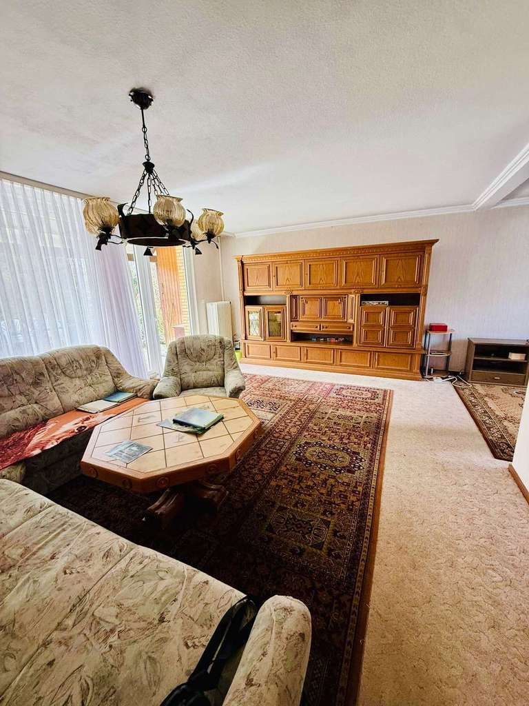 Immobilie in Wolfsburg - Einfamilienhaus mit vielen Möglichkeiten in begehrter Wolfsburger Wohnlage. - Bild 3