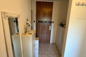 Wohnung mit 2 Zimmern und Balkon in der Berliner Allee