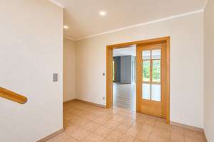 Exklusives Familiendomizil mit Wellnessbereich, Sonnengarten, Garage, 3 Stellplätzen, beste Wohnlage – Die vollständige Adresse der Immobilie erhältst du vom Anbieter., 65191 Bierstadt, Wiesbaden – Vorschaubild 17
