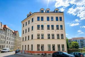 Parknähe * provisionsfrei * hochwertige und stilvolle Sanierung * Parkett * sonniger Balkon * Tagesl – 4318 Anger-Crottendorf, Leipzig – Vorschaubild 3