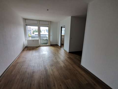 Renovierte Senioren Wohnung Mit Balkon