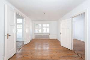Vermietete 4-Zimmer-Altbauwohnung mit Balkon - großzügige Kapitalanlage in Charlottenburg – Brauhofstraße 15, 10587 Charlottenburg, Berlin – Vorschaubild 6