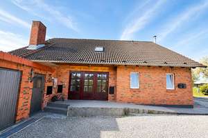 Zweifamilienhaus in idyllischer Lage mit PV-Anlage und Erweiterungsoption – Die vollständige Adresse der Immobilie erhältst du vom Anbieter., 23758 Wangels – Vorschaubild 2