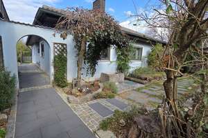 Großzügiges Bungalow-Wohnen mit Garten, gehobener Ausstattung und optionalem Zusatzbereich – Die vollständige Adresse der Immobilie erhältst du vom Anbieter., 91486 Uehlfeld – Vorschaubild 1