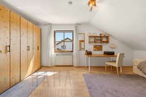 Seltene Gelegenheit: Großzügige Maisonettewohnung mit Gartenanteil und Einzelgarage – Die vollständige Adresse der Immobilie erhältst du vom Anbieter., 81549 Südgiesing, München – Vorschaubild 15