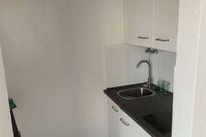 Sanierte 1-Zimmer-Wohnung in Bremerhaven im Atlantic Haus mit Fahrstuhl, EBK und Balkon – Bürgermeister-Smidt-Straße 160, 27568 Mitte, Bremerhaven – Vorschaubild 3