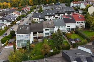 Schönes Reihenmittelhaus in Böblingen mit Garten, Balkon & Garage in zentraler und ruhiger Wohnlage – Die vollständige Adresse der Immobilie erhältst du vom Anbieter., 71032 Böblingen – Vorschaubild 27