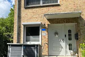 Gepflegtes Endreihenhaus mit Ausbaureserve in gefragter Lage – Die vollständige Adresse der Immobilie erhältst du vom Anbieter., 22549 Lurup, Hamburg – Vorschaubild 2