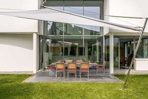 LUXURIÖSES EINFAMILIENHAUS MIT EINLIEGERWOHNUNG, GROßEM GARTEN & POOL IN BAD KROZINGEN – Die vollständige Adresse der Immobilie erhältst du vom Anbieter., 79189 Bad Krozingen – Vorschaubild 13