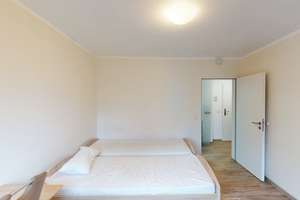 Möbliertes Zimmer in Männer-WG in zentraler Lage für Studenten und Azubis – Gebrüder-Coblenz-Straße 15, 50679 Deutz, Köln – Vorschaubild 2
