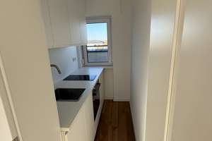 Penthouse-Feeling in Stuttgart:  Rundum-Balkon & TG-Stellplatz (saniert 2024) – Wildunger Straße 43, 70372 Seelberg, Stuttgart – Vorschaubild 5