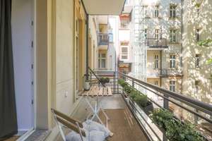 Friedrichshain: 3-Zimmer-Altbauwohnung zzgl. Essküche, Balkon, Fernwärme, Stuck, Parkett, ruhige Lag – Warschauer Straße 61, 10243 Friedrichshain, Berlin – Vorschaubild 13