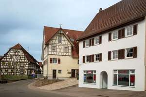Zwei Einheiten, unzählige Möglichkeiten – saniertes Zweifamilienhaus in Gechingen – 75391 Gechingen – Vorschaubild 20