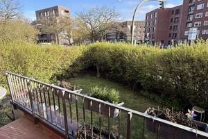 Sanierte Altbauwohnung mit Garten in Stadtparknähe