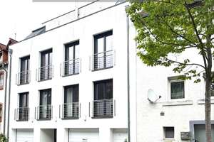 Exklusives Stadthaus in Homburg-Altstadt – Neubau 2013 | Aufzug | 2 Garagen | flexibel nutzbar – Die vollständige Adresse der Immobilie erhältst du vom Anbieter., 66424 Homburg – Vorschaubild 1