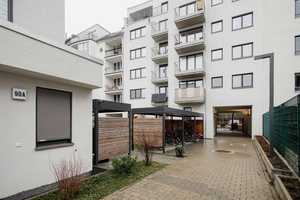 MODERNES TOWNHOUSE AUF 3 ETAGEN MIT 4 ZIMMERN, 2 BÄDERN & STYLISCHER WOHNKÜCHE – Konrad-Wolf-Straße 90a, 13055 Berlin – Vorschaubild 6