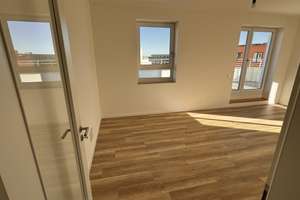 130 QM Penthouse mit Wasserblick am Havelufer: Erstbezug mit 48 m² Dachterrasse – Parkstraße 22, 13585 Hakenfelde, Berlin – Vorschaubild 12