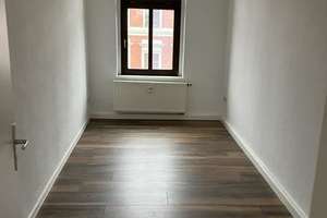 Helle 2-Zimmer mit EBK, neuem Laminat und Dusche in zentraler Lage! – Hainstraße 83, 9130 Sonnenberg, Chemnitz – Vorschaubild 7