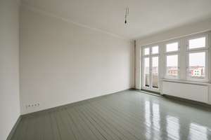 53 m2 TOP FLOOR APT + 53 m2 ATTIC TO DEVELOP - SLEEK RENOVATION, LONG BALCONY, SUNSET AND CANAL VIEW – Klarenbachstr. 8, 10553 Moabit, Berlin – Vorschaubild 14