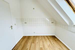schicke 2 Raum DG-Raum-Wohnung in Leipzig / Gohlis ***TOP*** viel Platz; citnah – Corinthstraße 13, 4157 Gohlis-Mitte, Leipzig – Vorschaubild 8